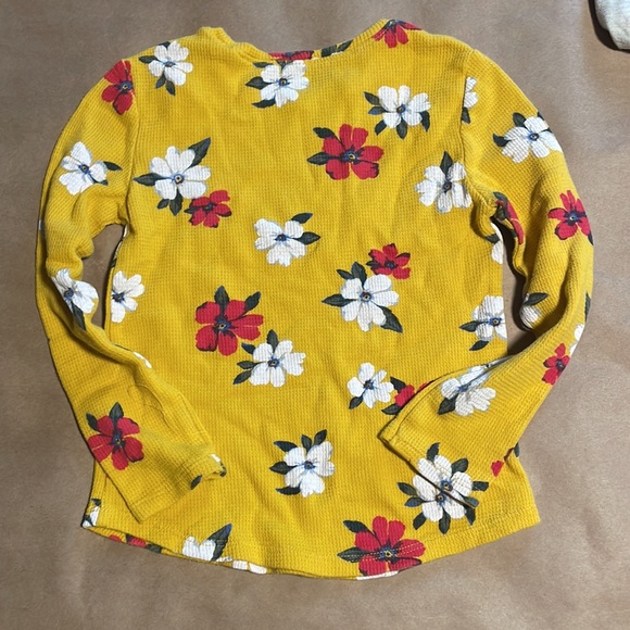 Girls 5t shirt bundle 3 long sleeve shirts - Picture 9 of 13